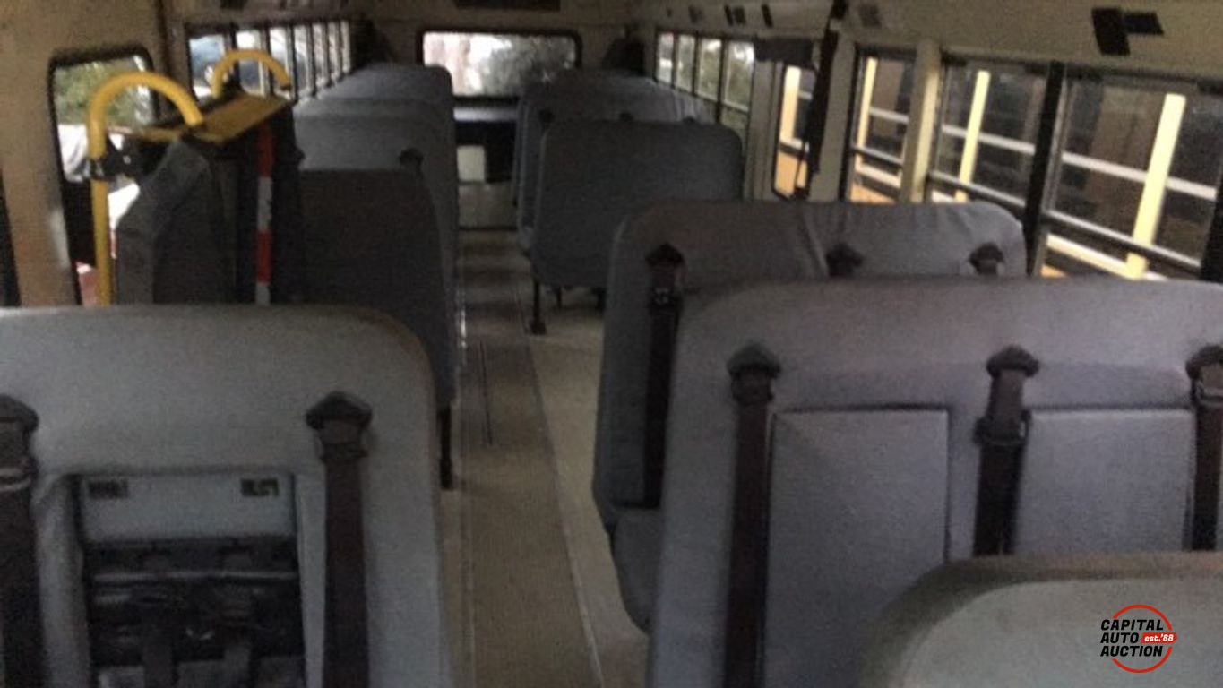 2006 INTERNATIONAL GC39530 4