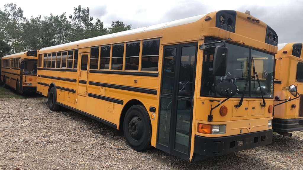 Northwest Bus Sales Inc Used 2000 Ic Amtran 12 Row Rear Engine School Bus