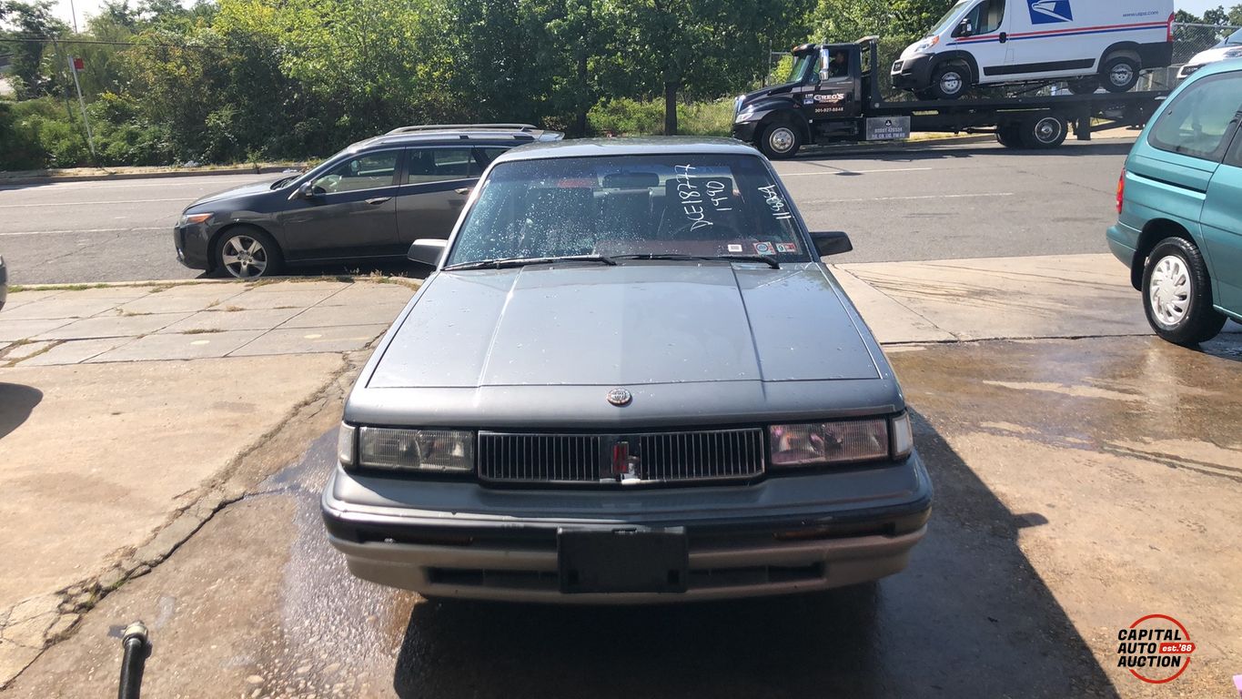 1990 OLDSMOBILE Cutlass Ciera 6