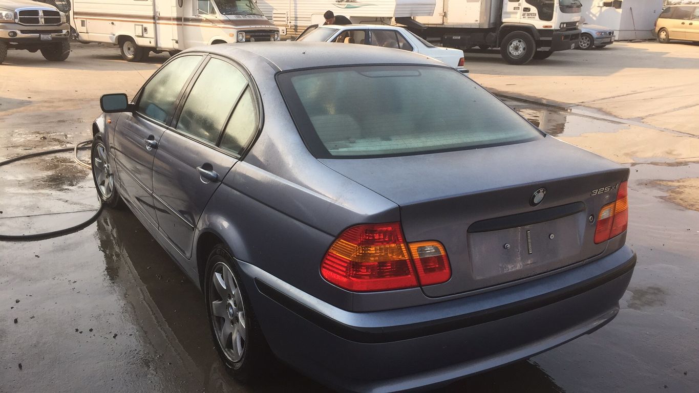2003 BMW 3 Series 2