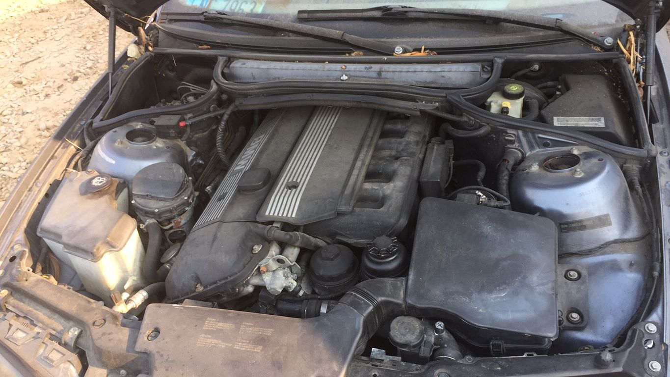 2003 BMW 3 Series 10