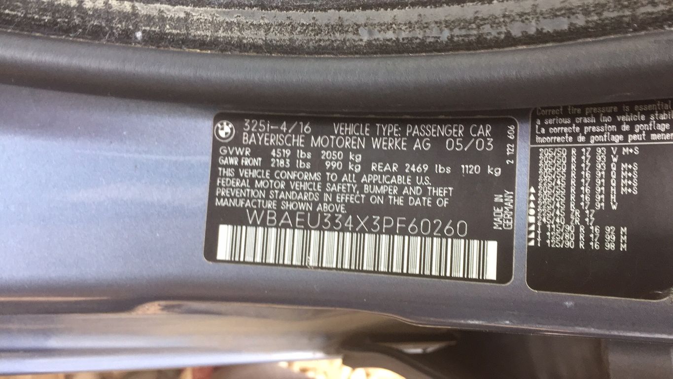 2003 BMW 3 Series 5