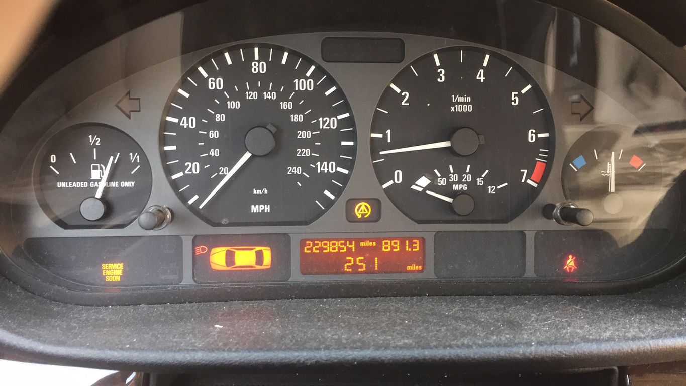2003 BMW 3 Series 4