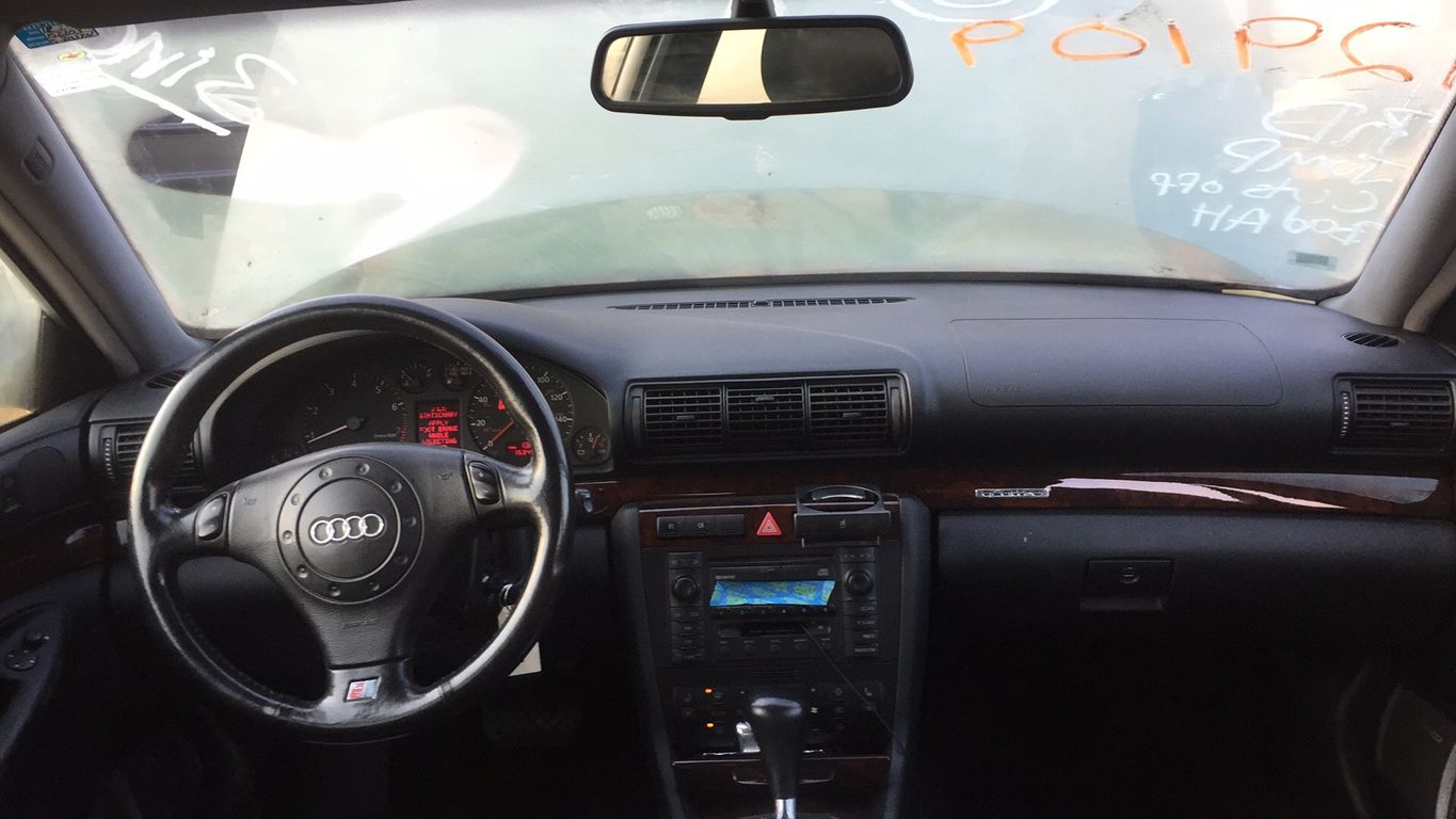 2000 Audi A4 11