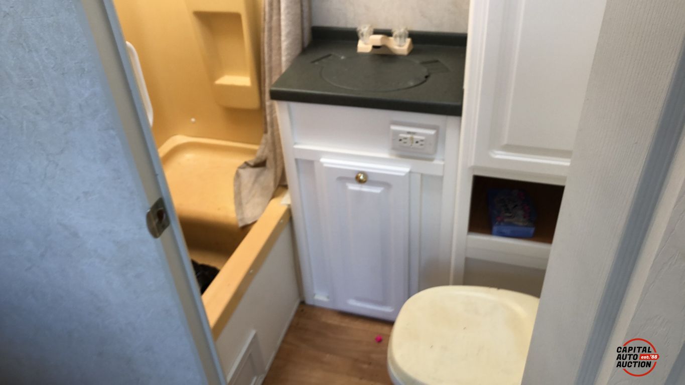 2005 OUTBACK 21RS KEYSTONE TRAILE 10