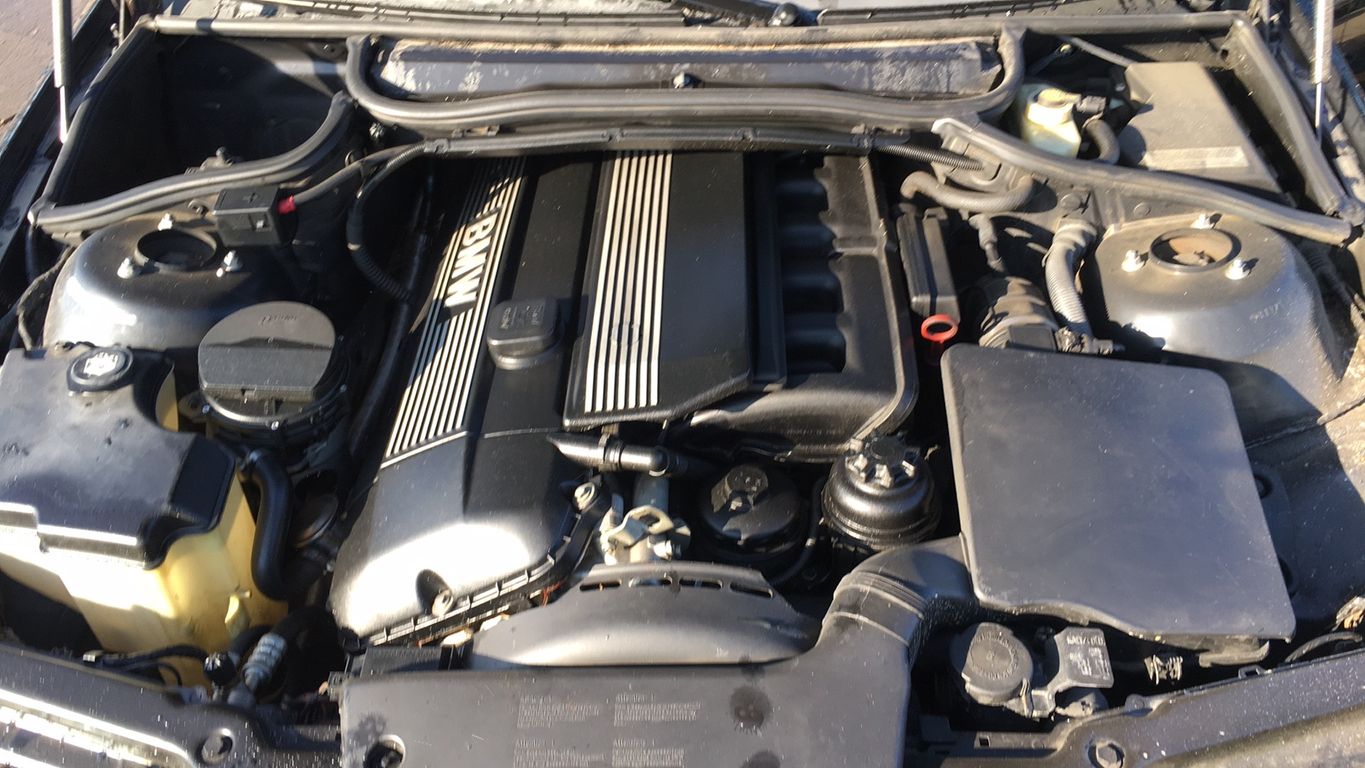 2002 BMW 3 Series 10