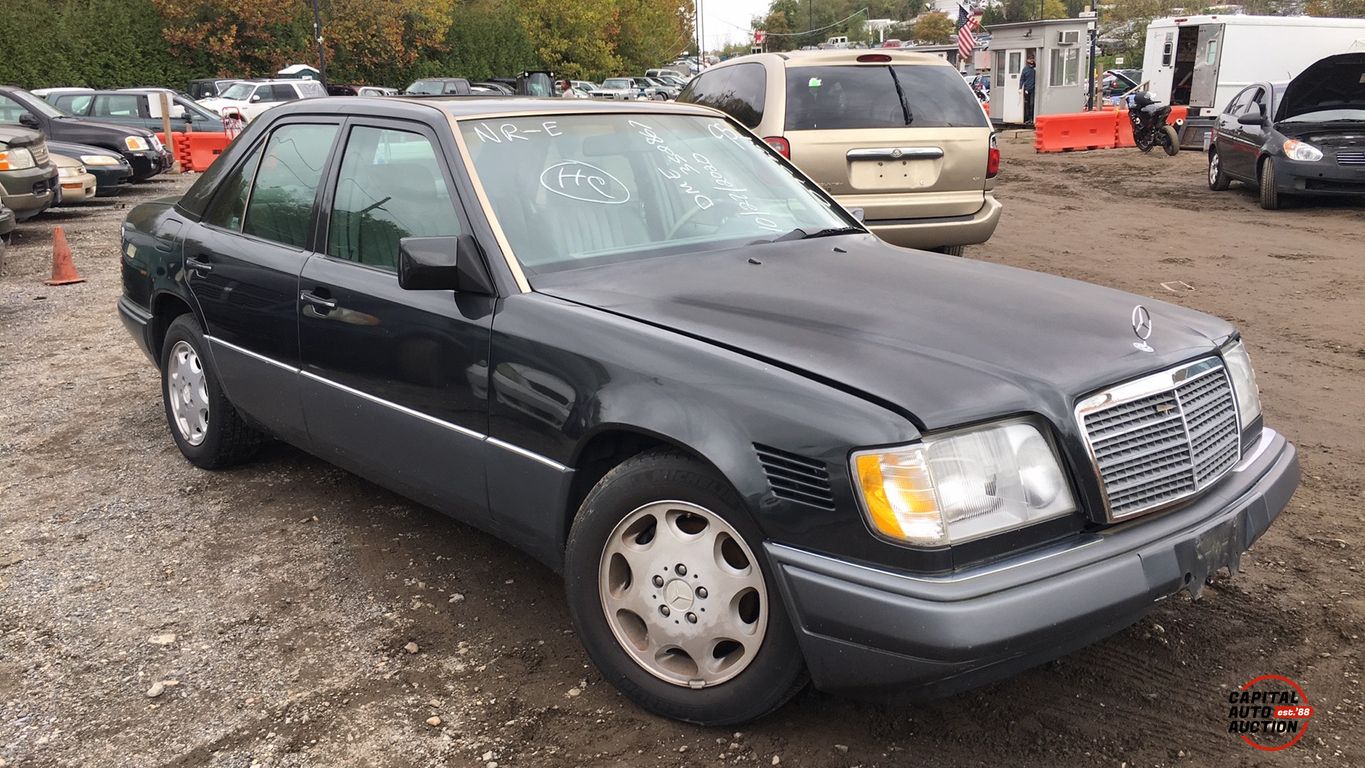 1995 Mercedes-Benz E-Class 0