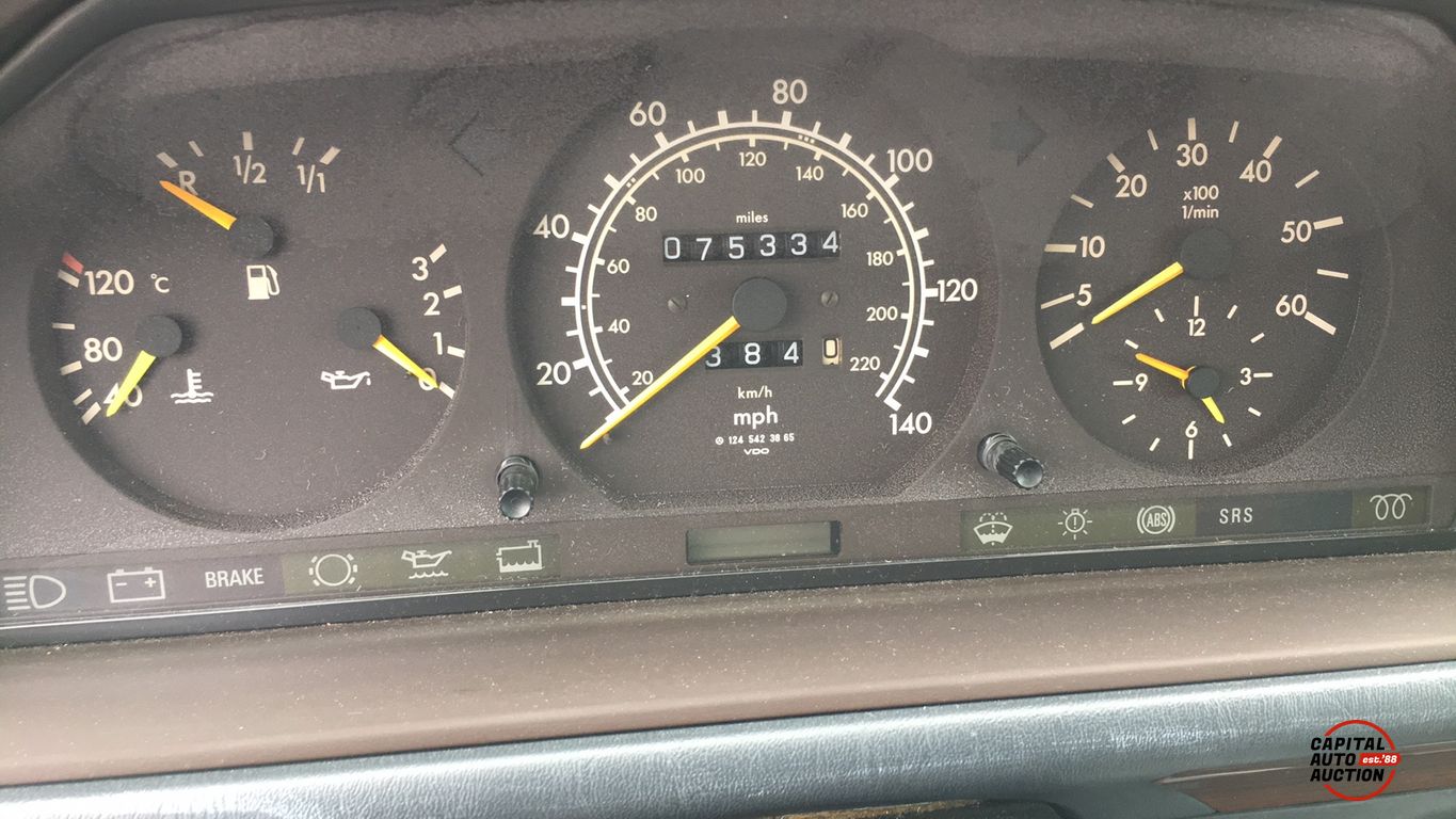 1995 Mercedes-Benz E-Class 4