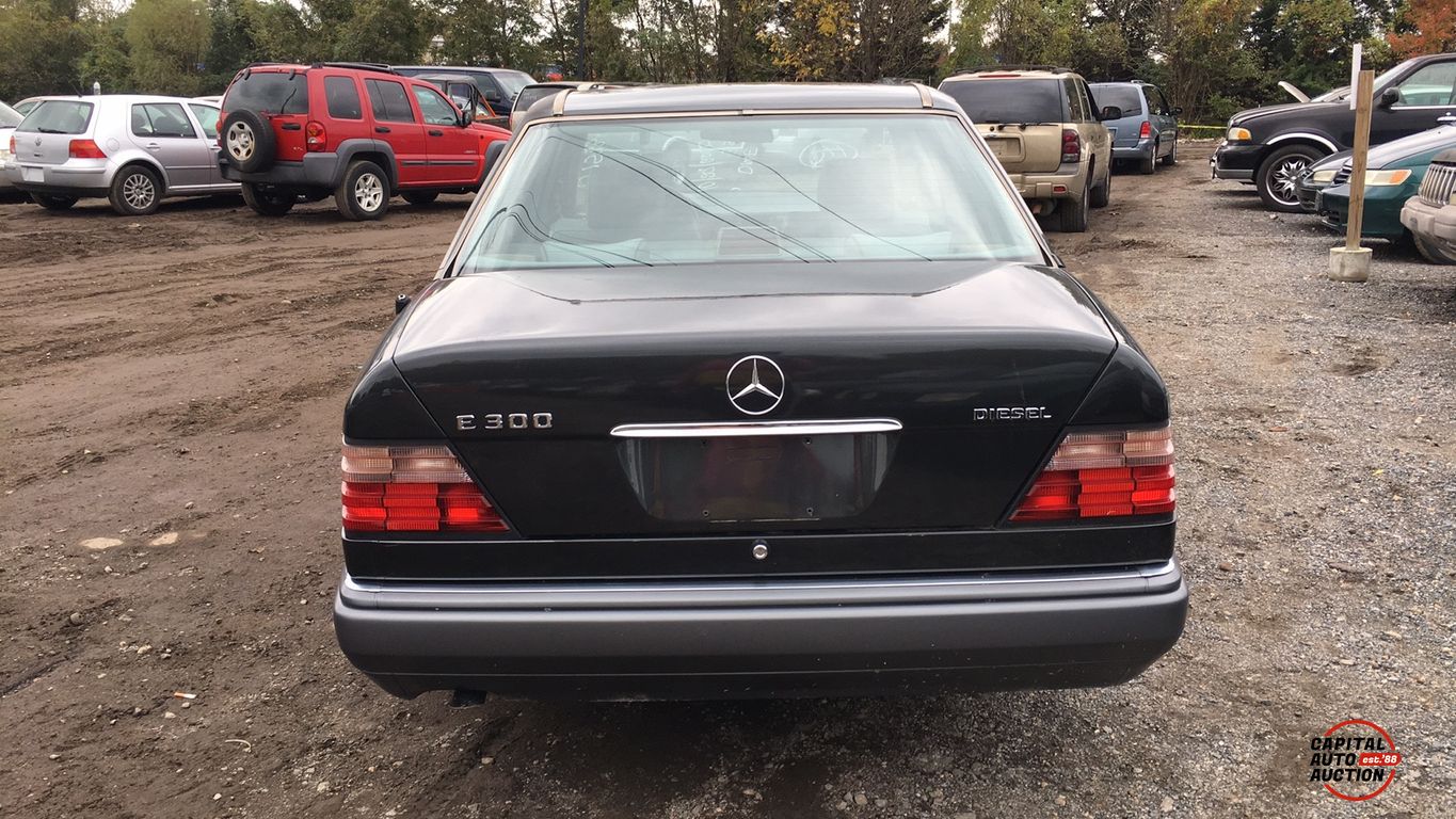 1995 Mercedes-Benz E-Class 7
