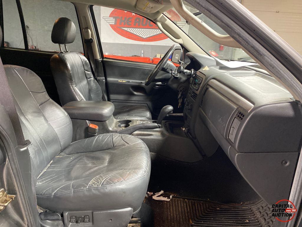 2004 JEEP GRAND CHEROKEE 8