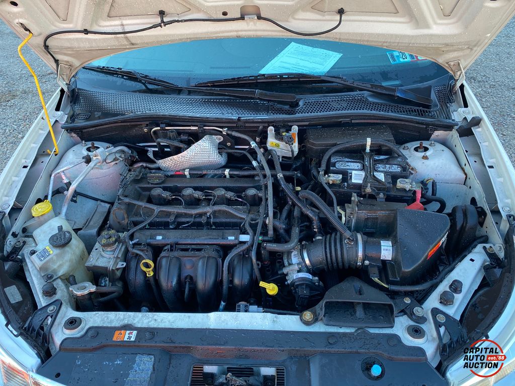 2010 Ford Focus 10