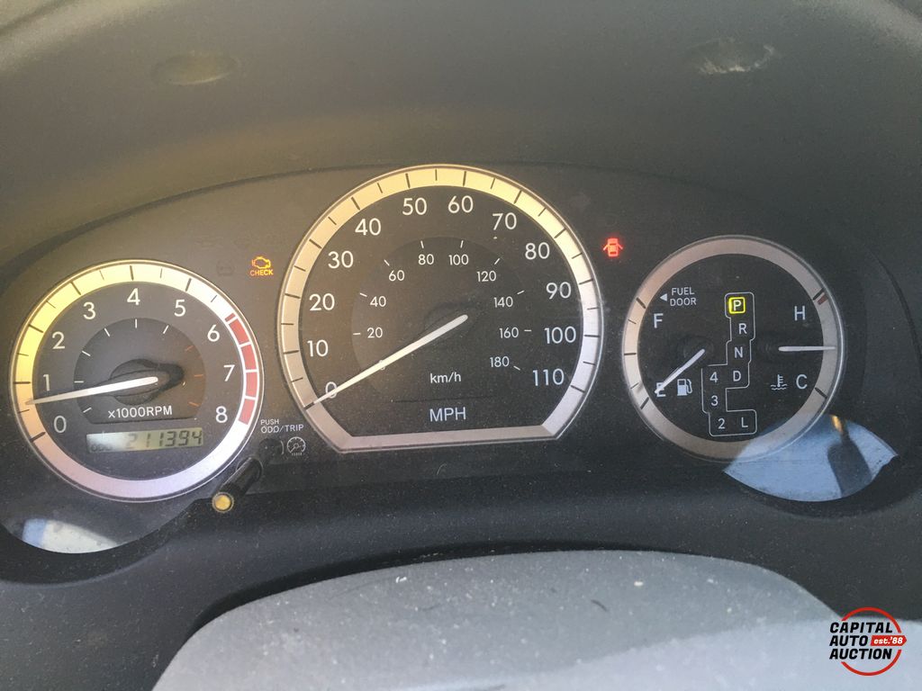 2005 Toyota Sienna 11