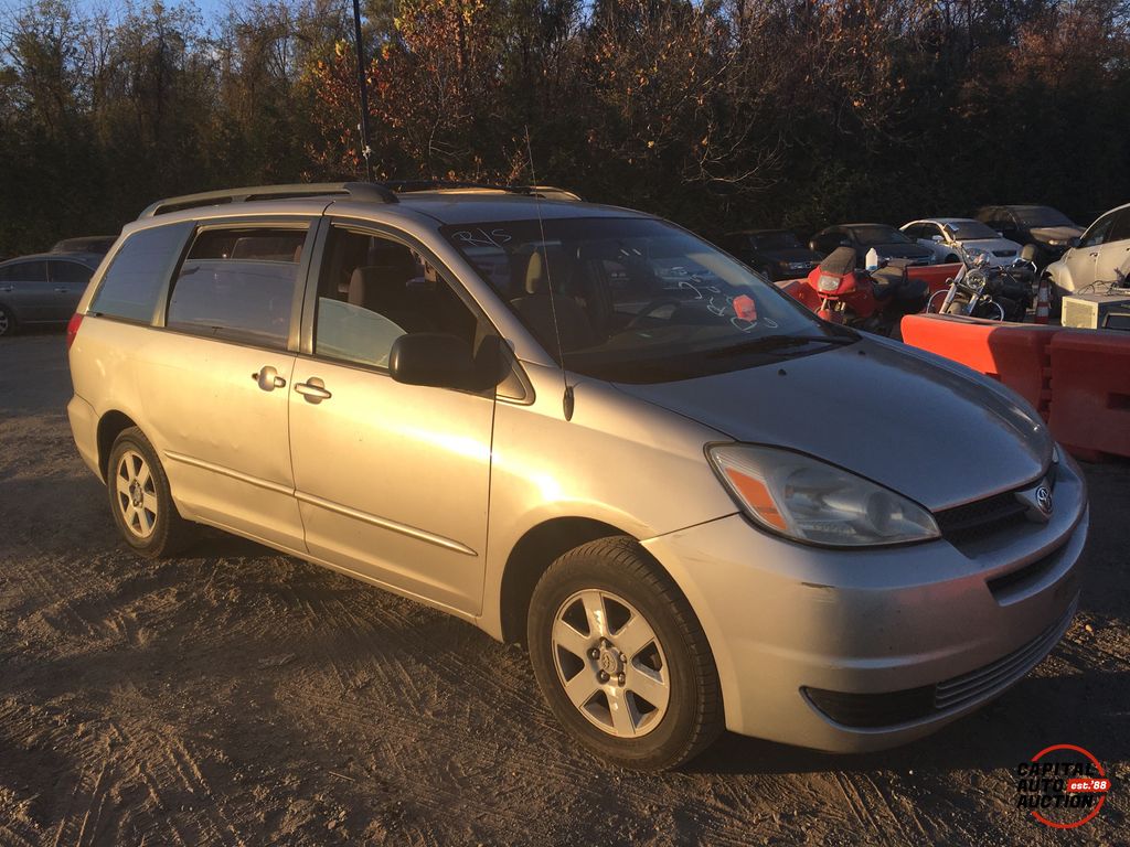 2005 Toyota Sienna 0