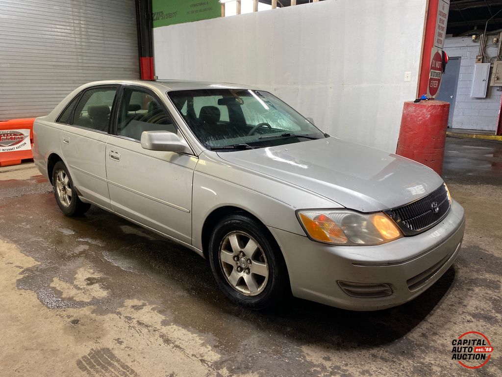 2001 Toyota Avalon 0