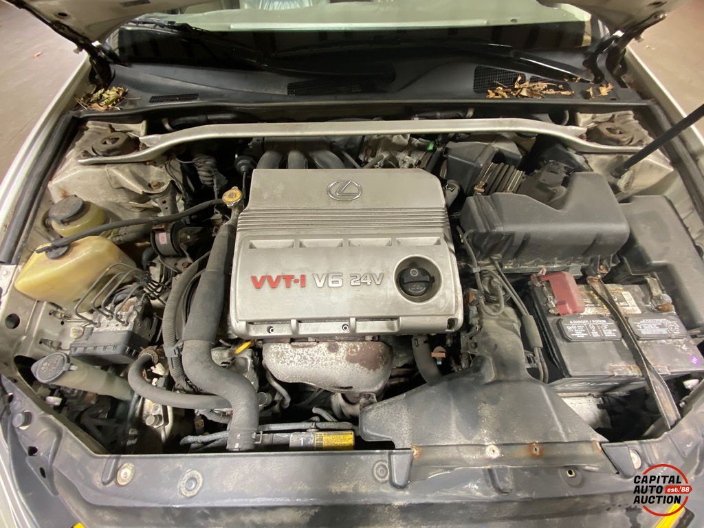 2003 Lexus ES 300 10