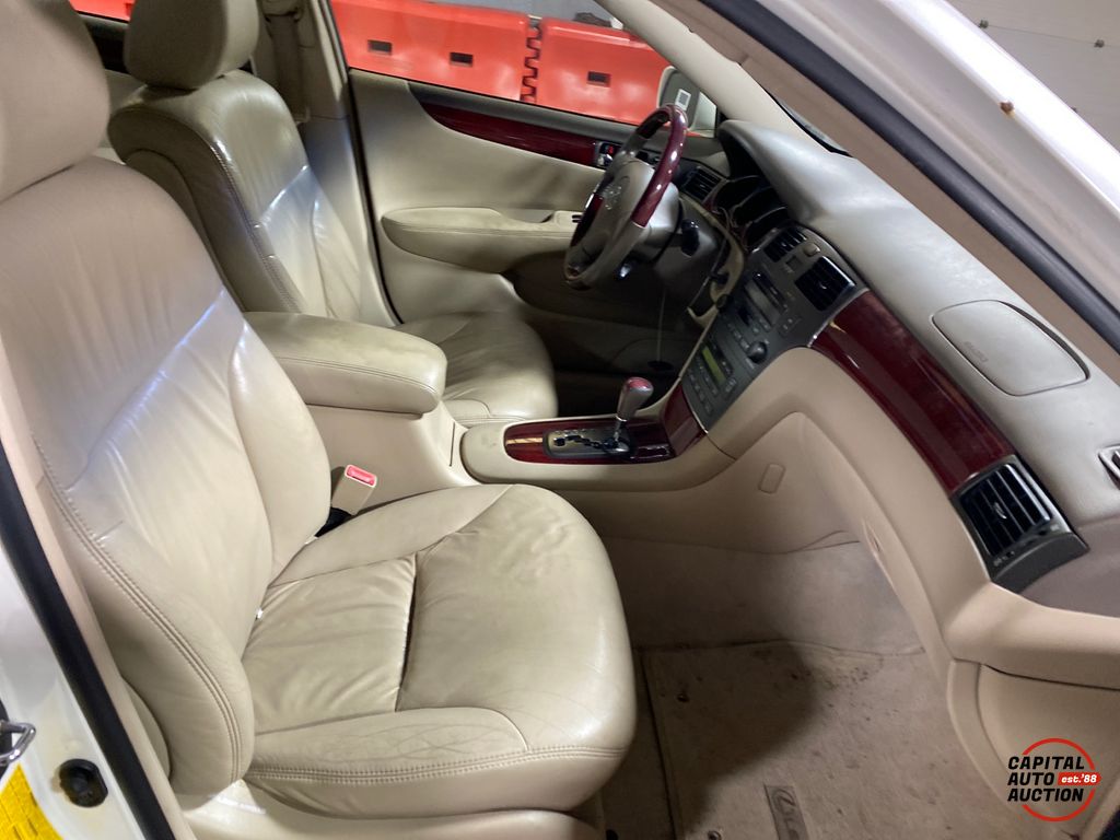 2003 Lexus ES 300 8