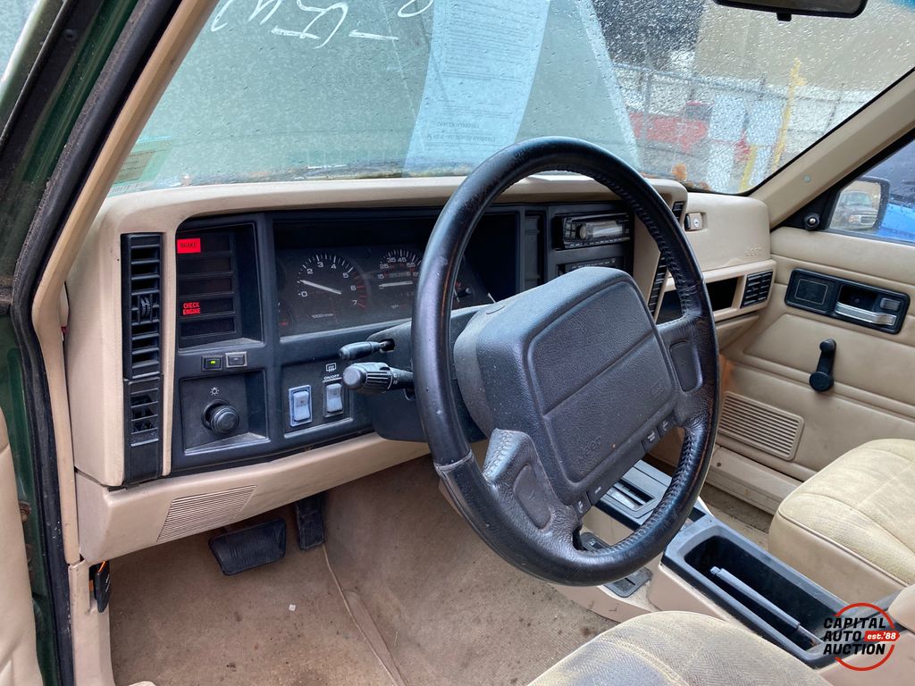 1996 JEEP Cherokee 11