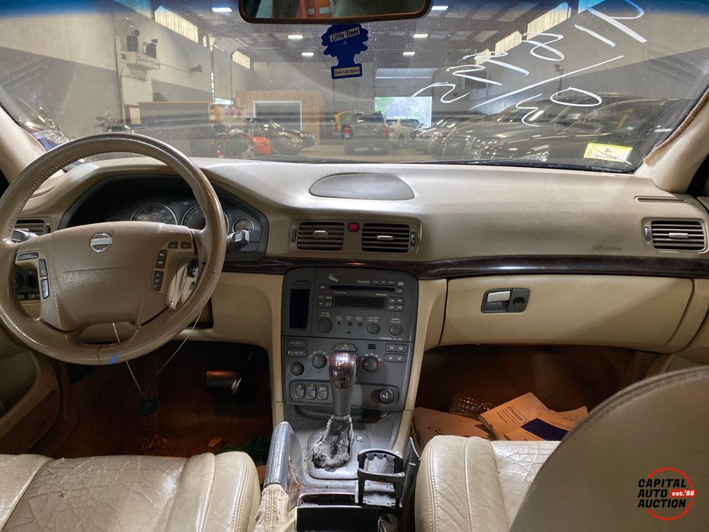 2003 Volvo S80 11
