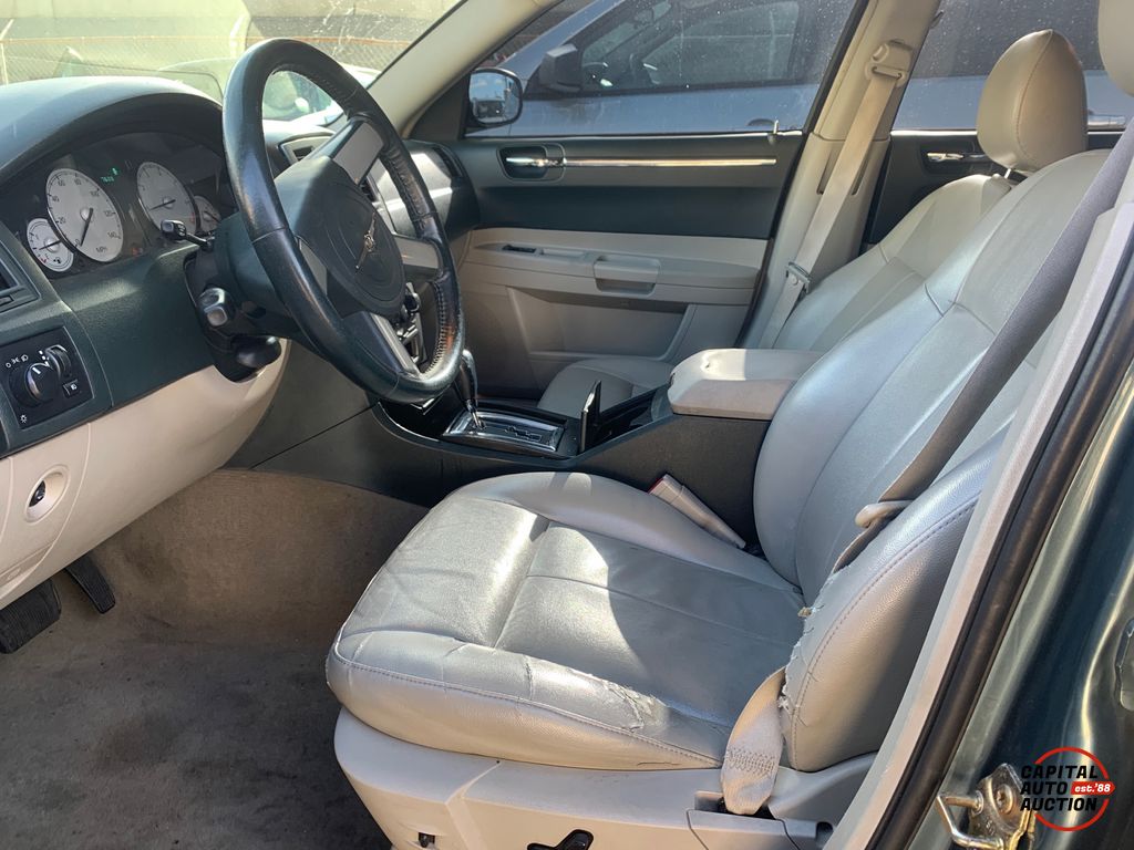 2006 Chrysler 300 8