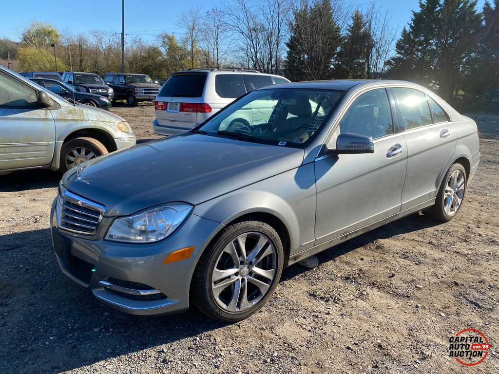 2013 Mercedes-Benz C-Class 1