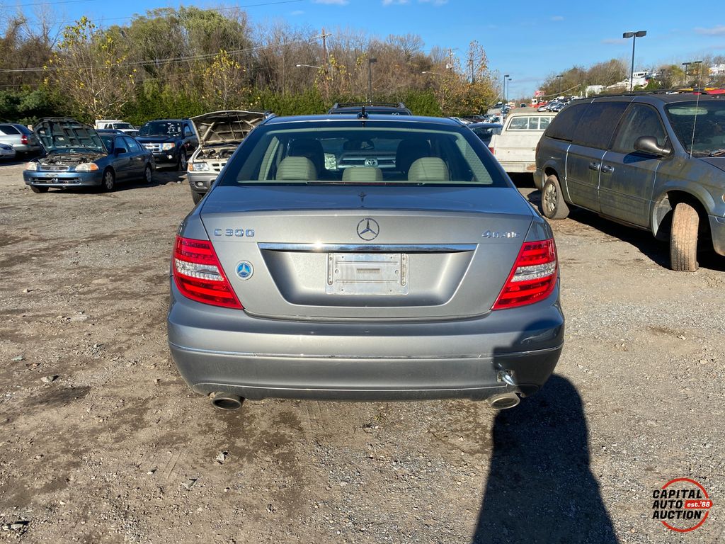 2013 Mercedes-Benz C-Class 7