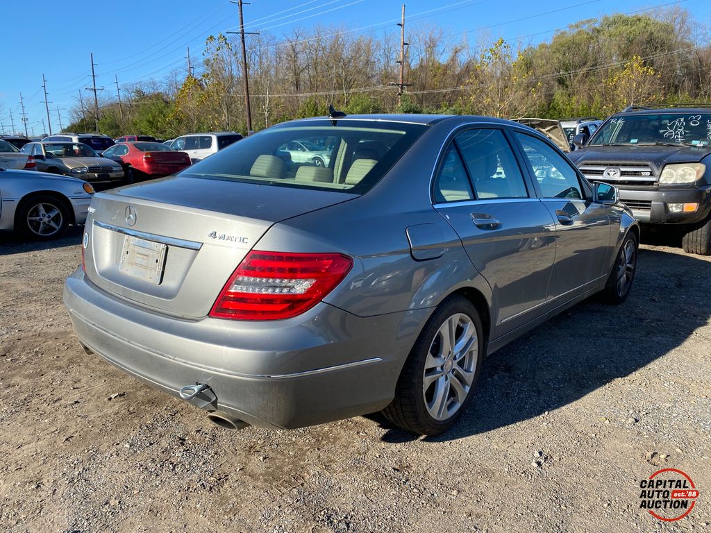 2013 Mercedes-Benz C-Class 3