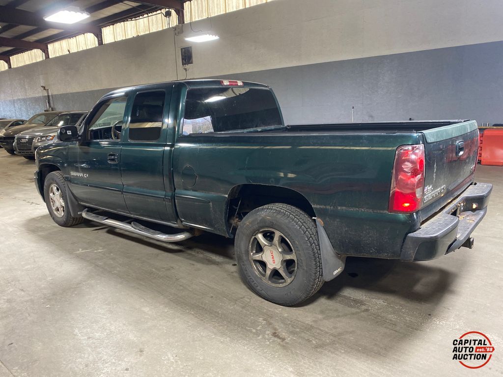 2001 GMC Sierra C3 2