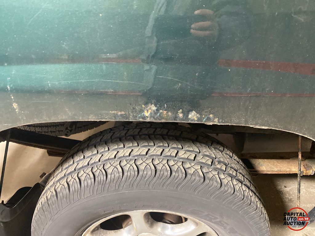 2001 GMC Sierra C3 13