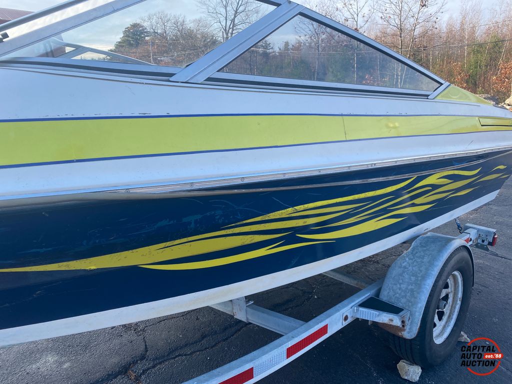1995 Maxum Bowrider 13