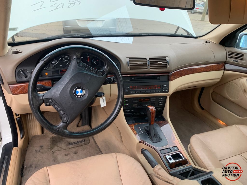 2003 BMW 5 Series 11