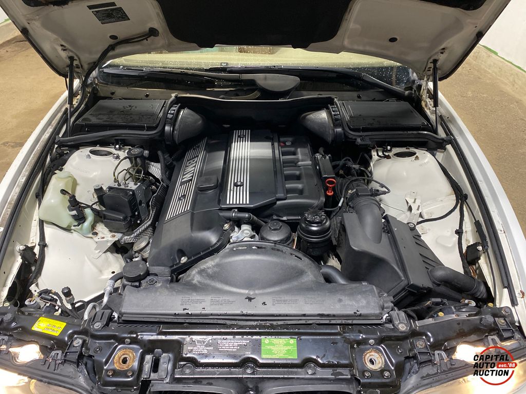 2003 BMW 5 Series 10