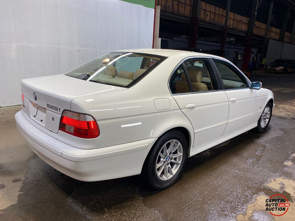 2003 BMW 5 Series 3
