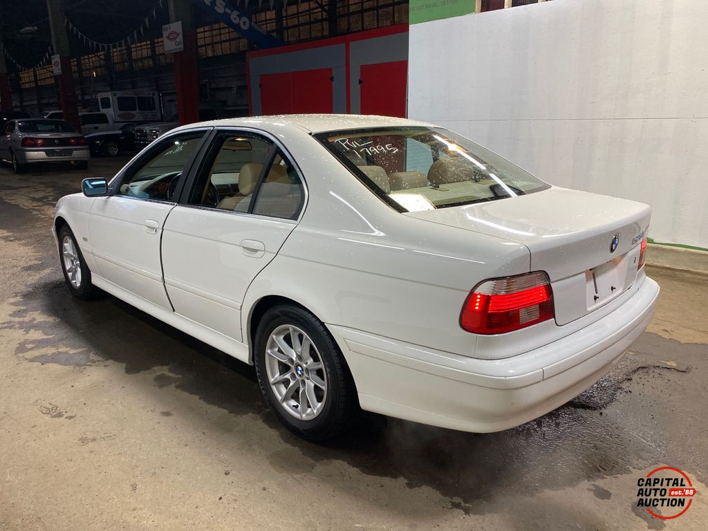 2003 BMW 5 Series 2