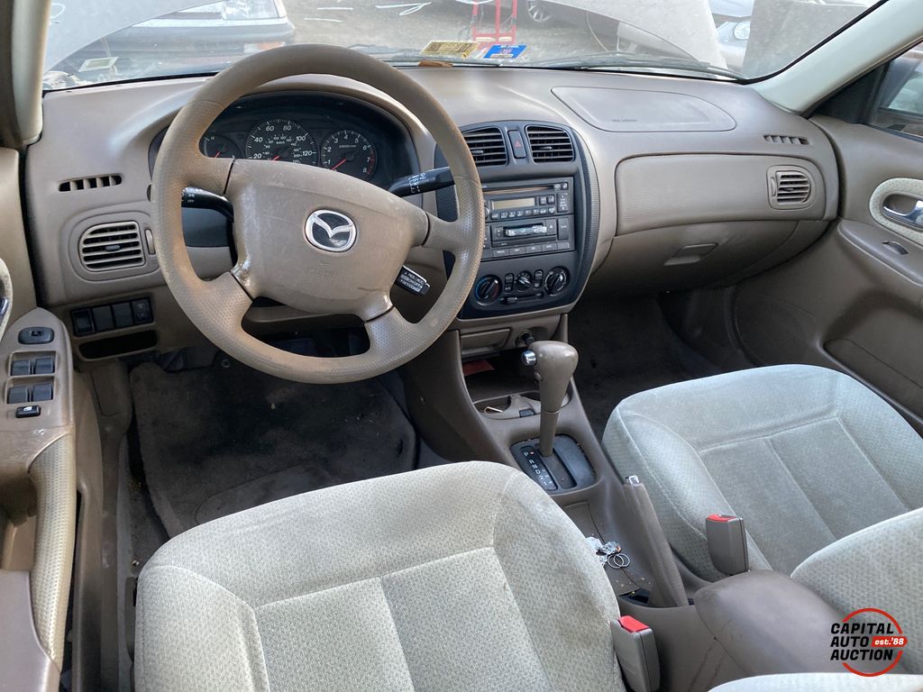 2000 Mazda Protege 11