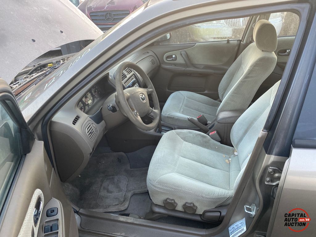 2000 Mazda Protege 8