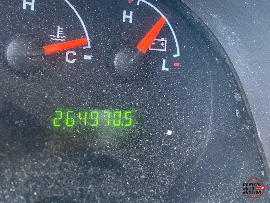 2004 Ford E-Series Cargo 4