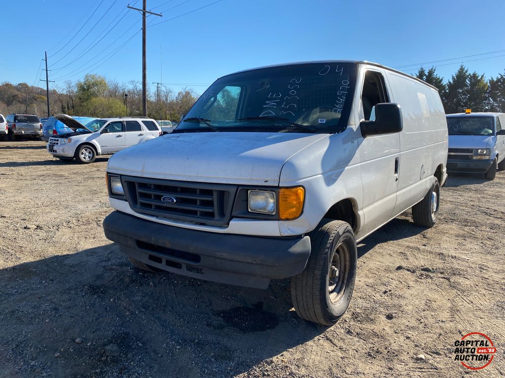 2004 Ford E-Series Cargo 1