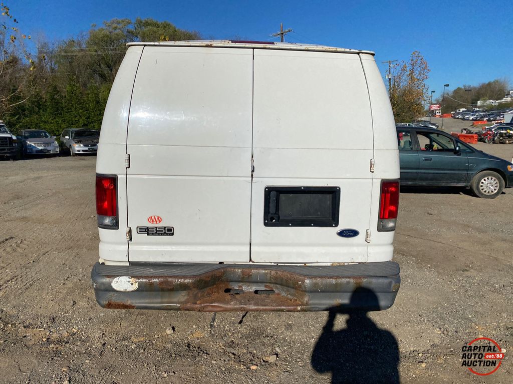 2004 Ford E-Series Cargo 7