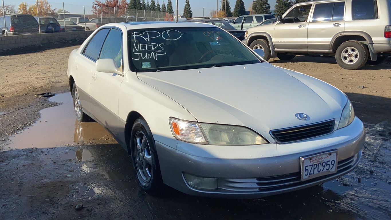 1997 Lexus ES 300 0