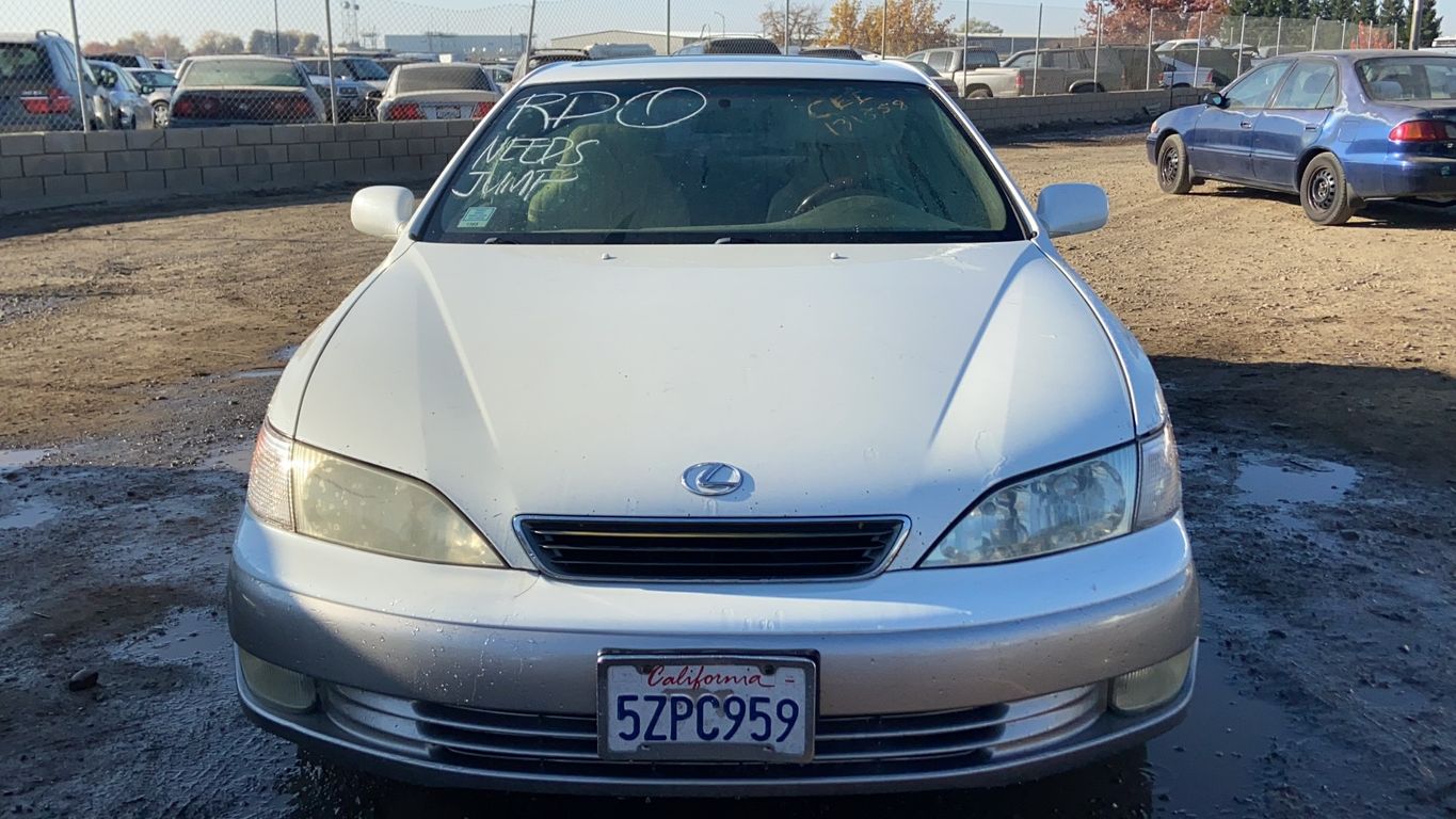 1997 Lexus ES 300 6
