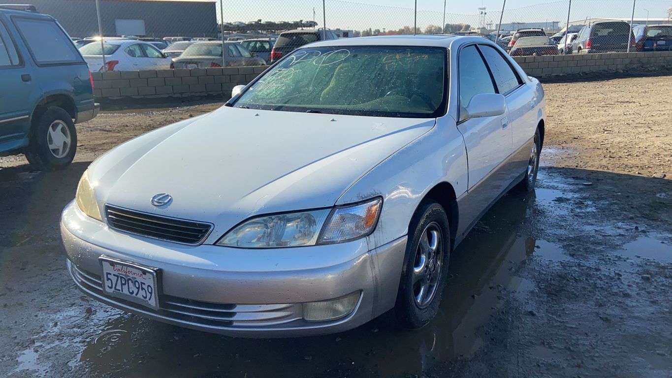 1997 Lexus ES 300 1