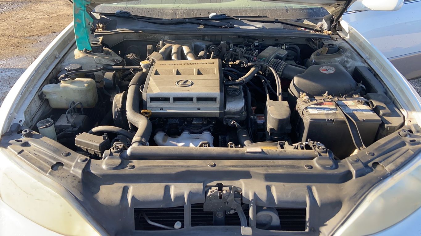 1997 Lexus ES 300 10