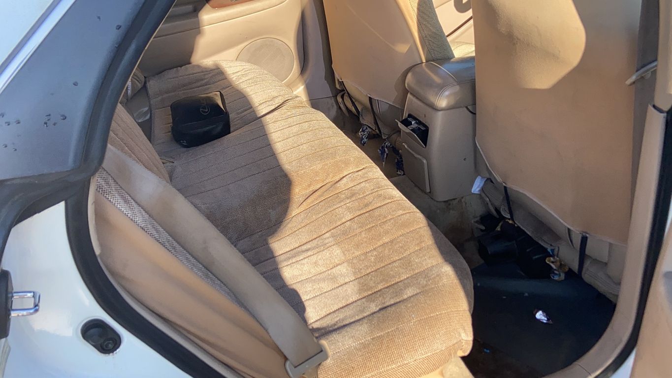 1997 Lexus ES 300 9
