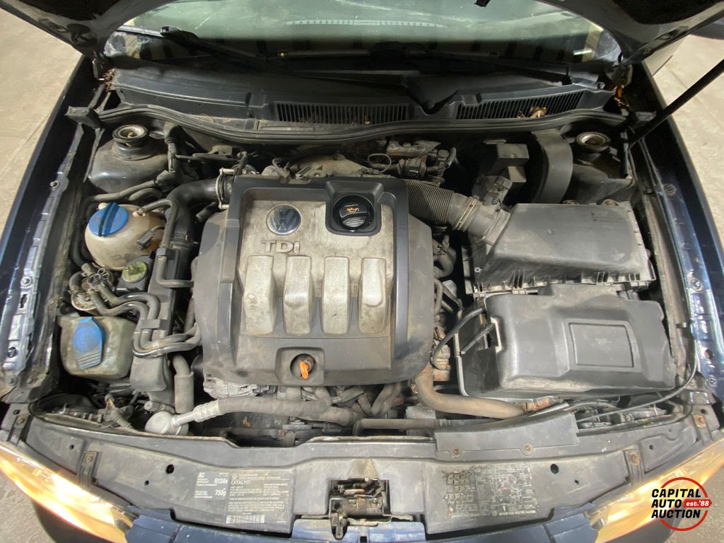 2005 VOLKSWAGEN JETTA 10