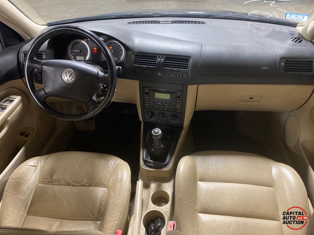2005 VOLKSWAGEN JETTA 11