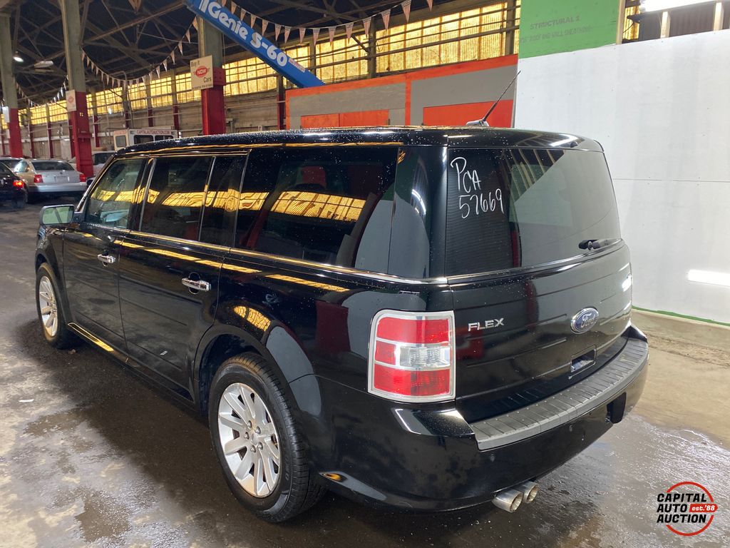 2009 Ford Flex 2