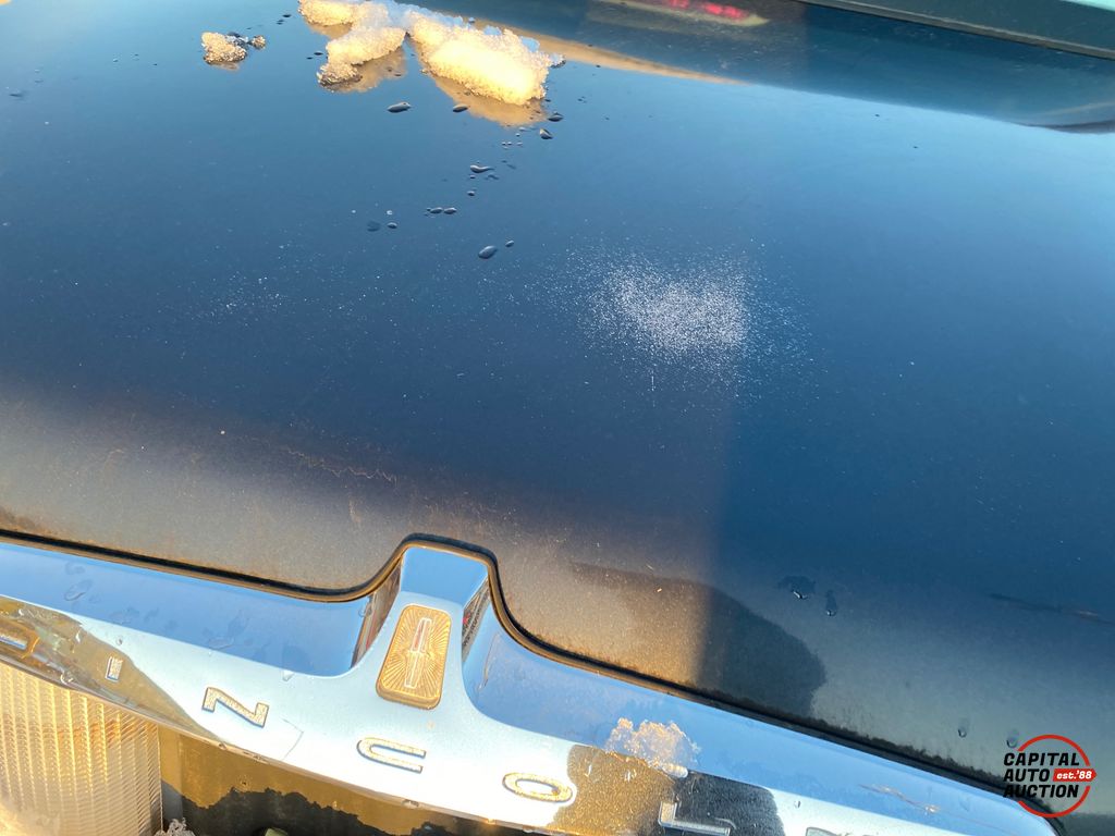 1999 Lincoln Town Car 14