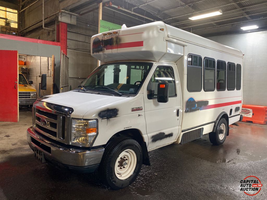 2014 Ford E-350 1