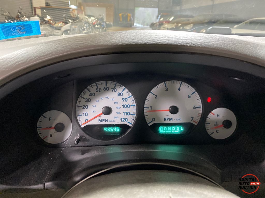 2005 Dodge Grand Caravan 4