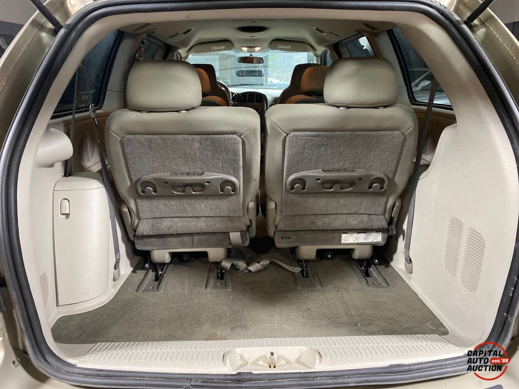 2005 Dodge Grand Caravan 13